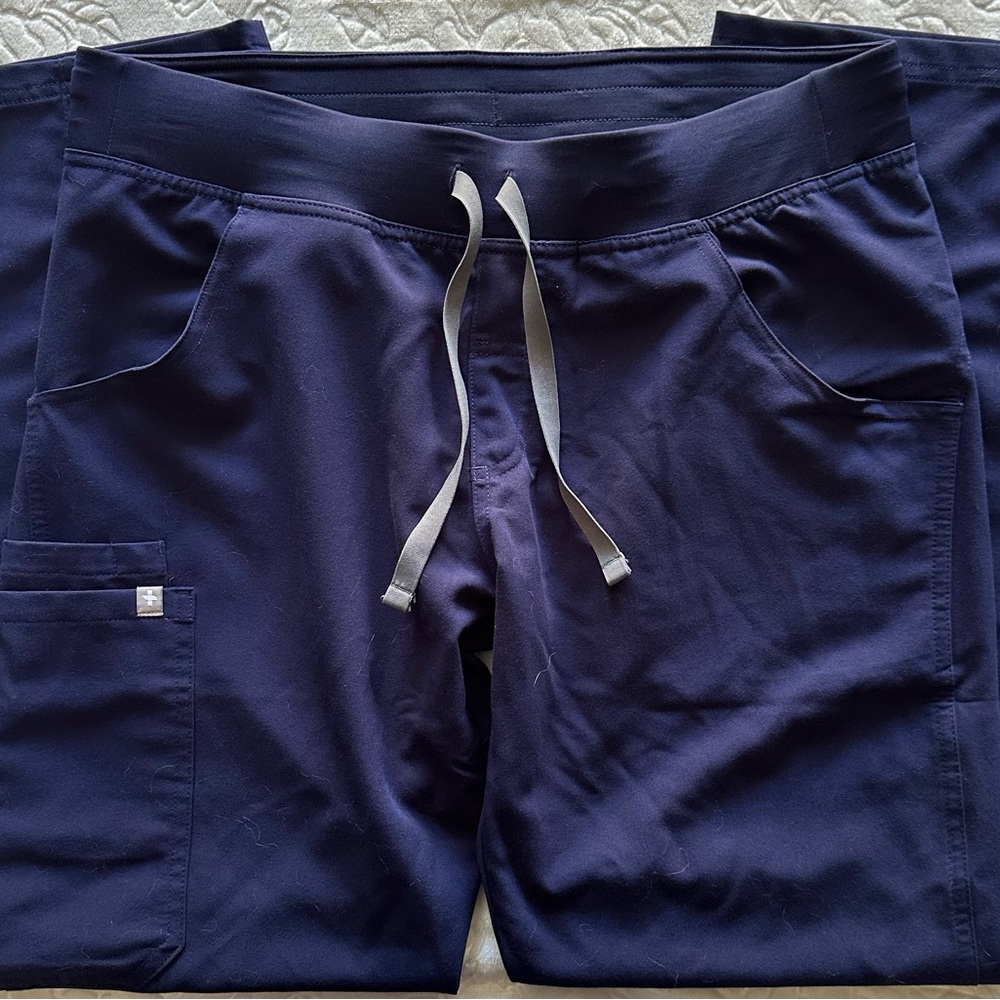 Figs Kade Cargo Scrub Pants- Size MP